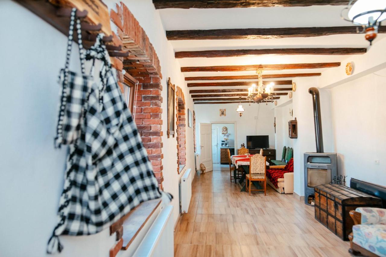 Barcut Casa Pe Valea Hartibaciuluiゲストハウス エクステリア 写真